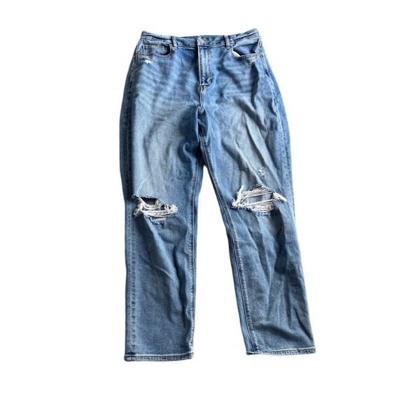 American Eagle Outfitters Denim - American Eagle Outfitters Light Blue stretch Ripped Boyfriend Jeans